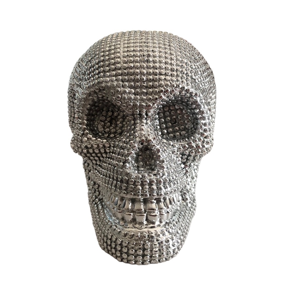 New Skull display with optional red eye lights! - Picture 3 of 14